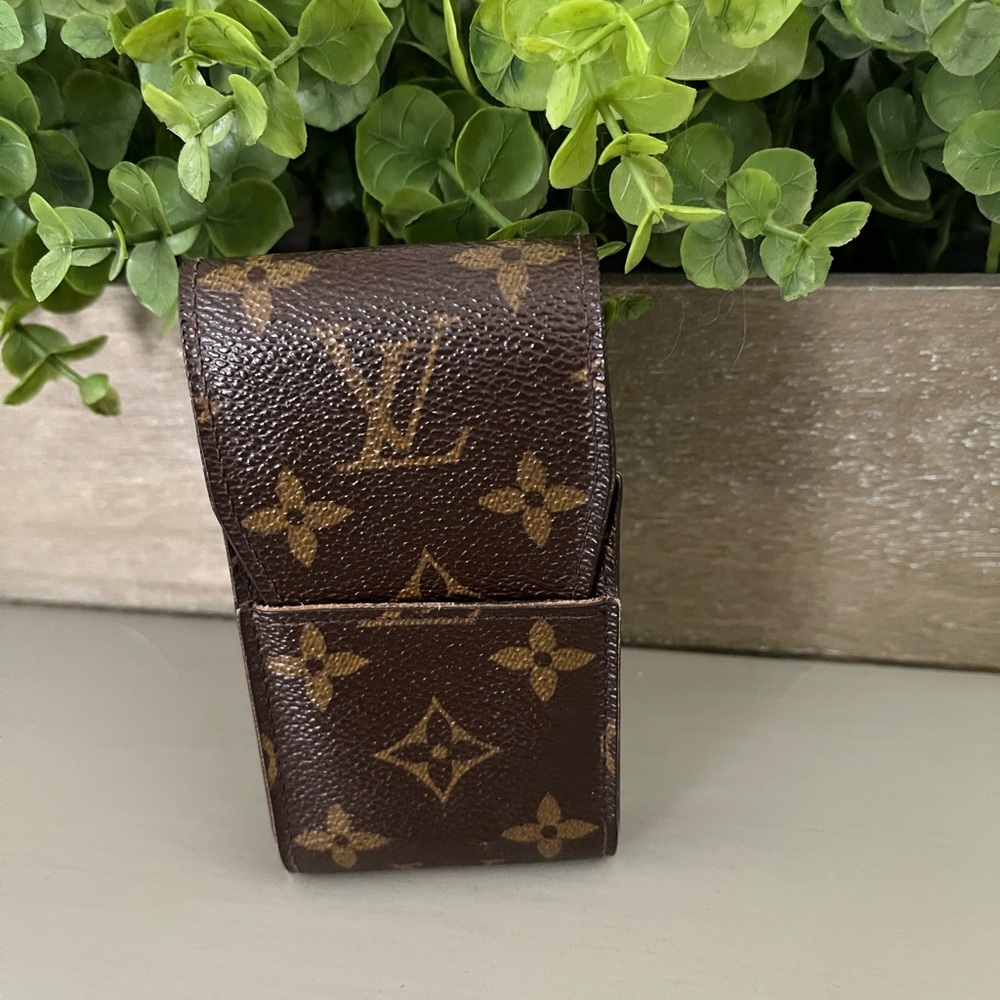 Louis Vuitton Case